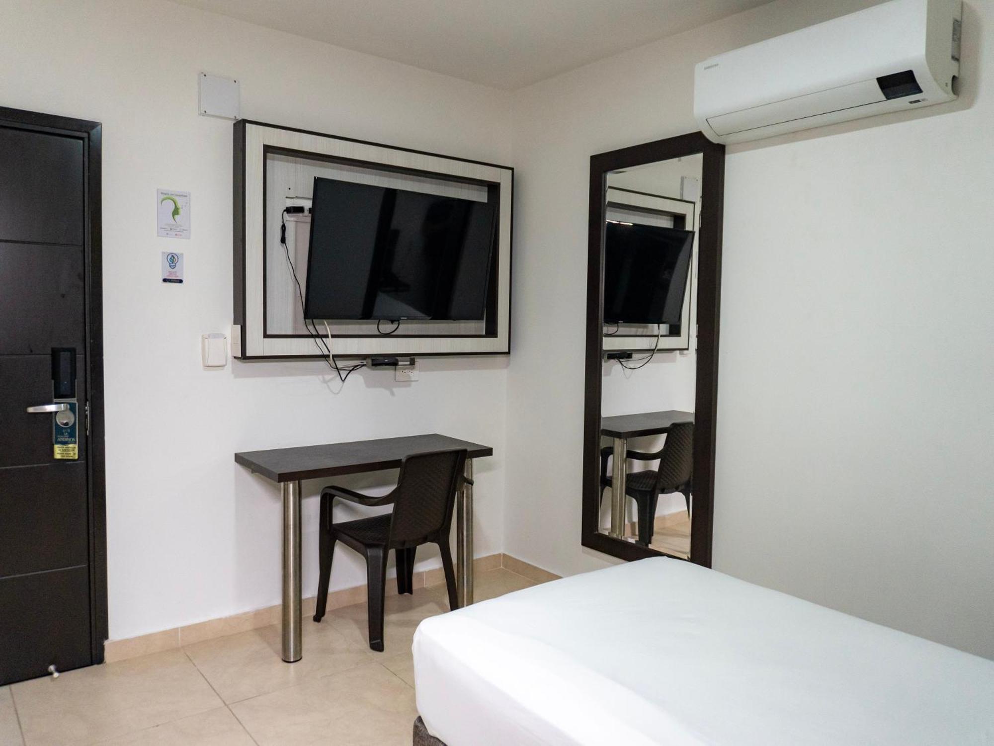 Hotel Andinos Plaza Florencia فلورنسيا المظهر الخارجي الصورة
