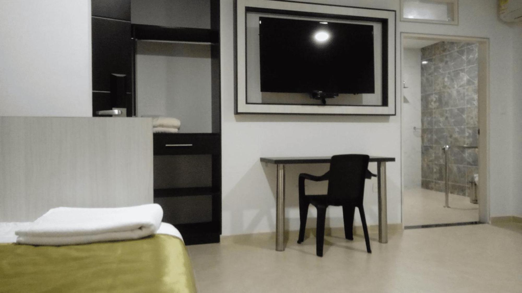 Hotel Andinos Plaza Florencia فلورنسيا المظهر الخارجي الصورة
